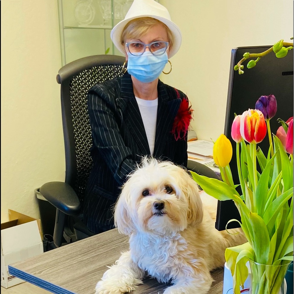 Meet your Posher, Ewa